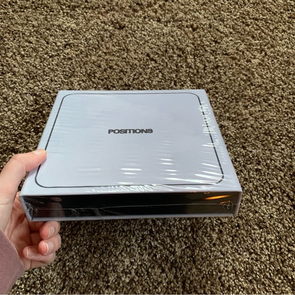 Ariana Grande Positions Deluxe CD Box Set - Picture 3 of 10